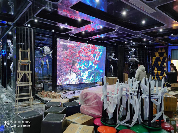 成华室内P2.5全彩显示屏